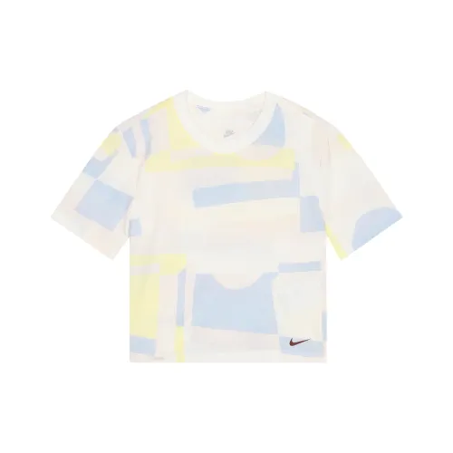 Nike T-Shirt Женская Многоцветная