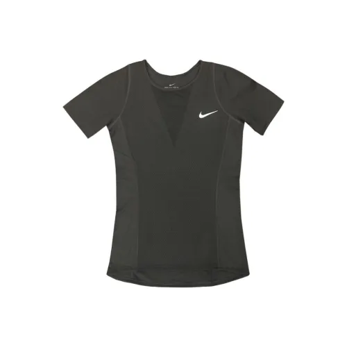 NIKE Серые Женские Футболки