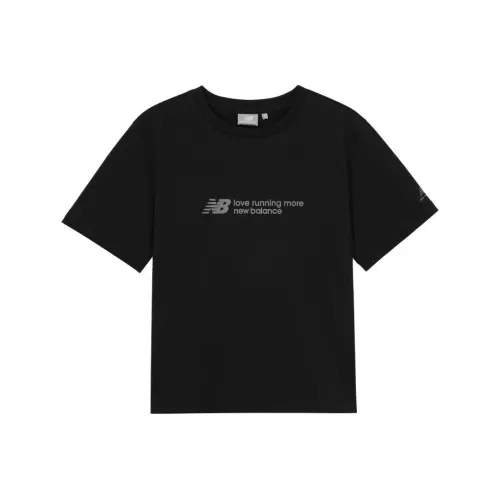 New Balance Женские футболки черного цвета