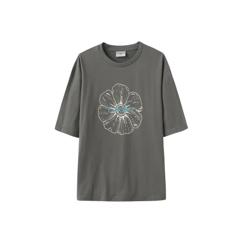 INNI Женские футболки