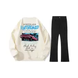 Абрикосовый свитшот + черные джинсы