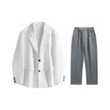 Белый (в комплекте с серыми повседневными штанами)