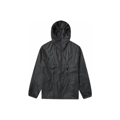 nike Куртки и Пальто Женские Черные