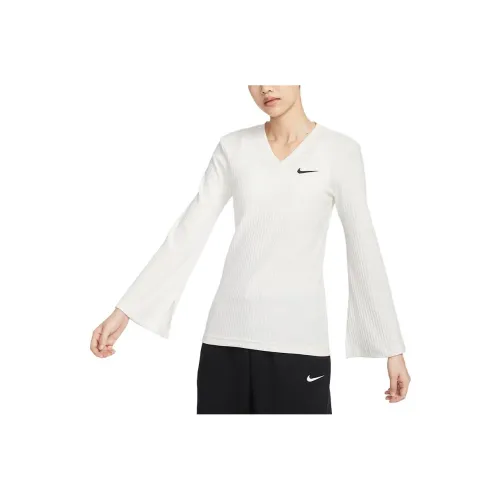 NIKE Парусный белый Женские Трикотаж