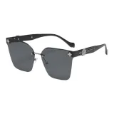 Черная оправа с серыми линзами