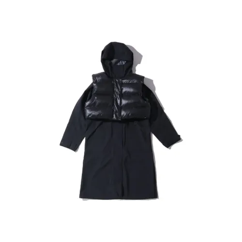 NIKE Черные Женские Куртки