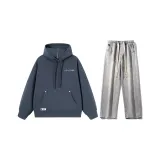 Комплект (Темно-серый топ + светло-синие джинсы)