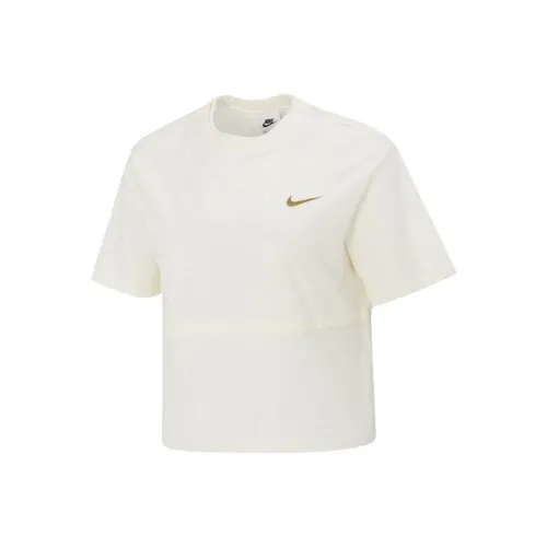 NIKE Белые Женские Футболки