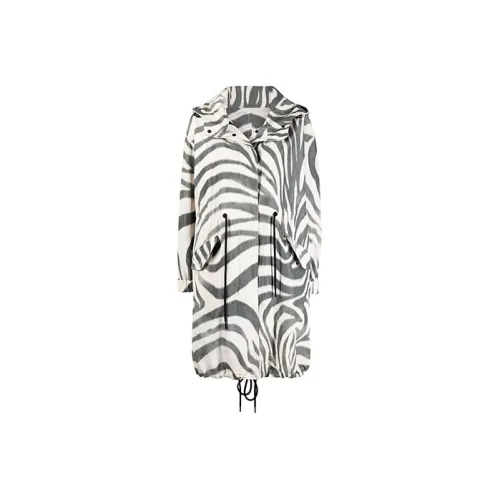 Moncler Куртки и Пальто Женские