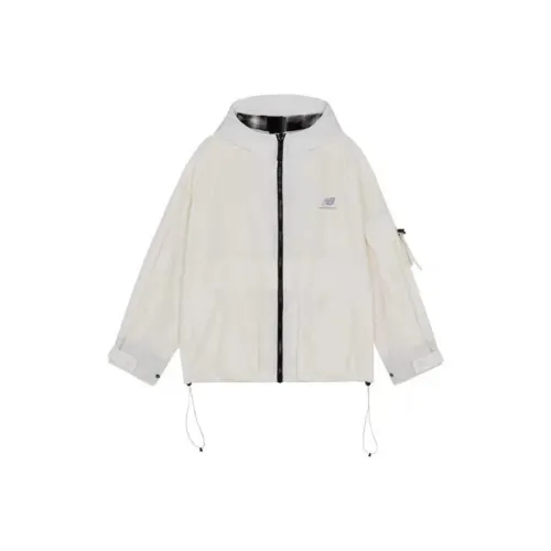 New Balance Сливочный Женские Куртки