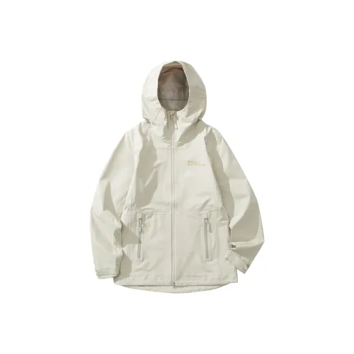 Jack Wolfskin Куртки и Пальто Женские