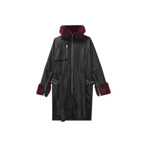 JORDAN Черные Женские Куртки