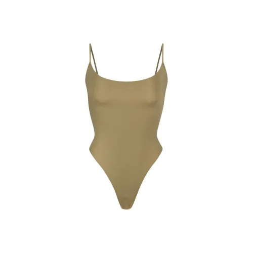 SKIMS FITS EVERYBODY CAMI BODYSUIT Комбинезон Женские KHAKI KHAKI