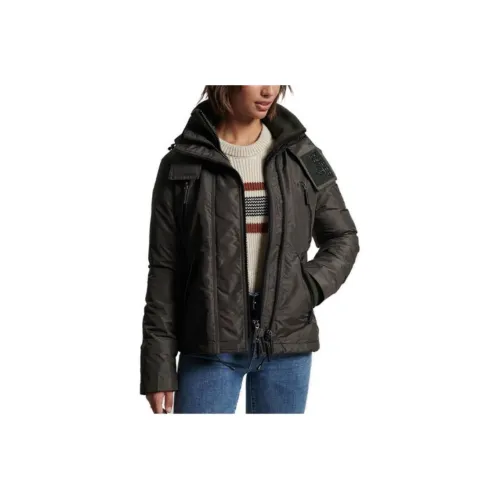 SUPERDRY Куртки и пальто женские оливково-зеленого цвета