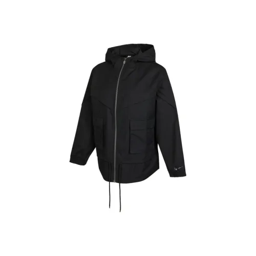 NIKE Черные Женские Куртки