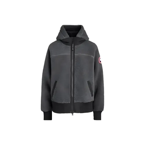 Canada Goose Куртка Женская Серого цвета