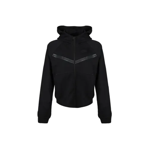 NIKE Черные Женские Куртки