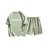 Зеленый цвет камня, росток