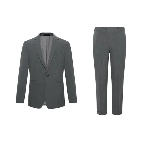 LESS IS MORE SS25 Бизнес-костюм мужской