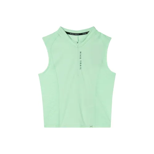 Nike T-Shirt Женская Паровой Зеленый