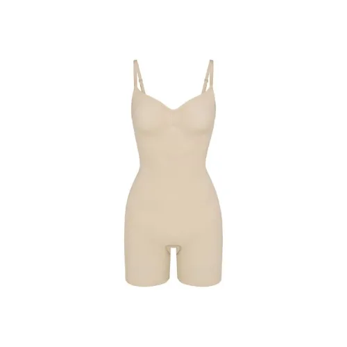 SKIMS Бесшовный Sculpt MID Бедро Комбинезон BODYSUIT Женский Песочный Песочный