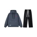 Комплект (Темно-серый топ + черные джинсы) красный