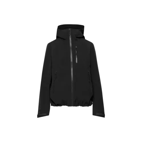 ARITZIA Черные Женские Куртки