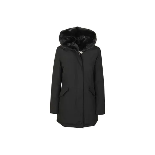WOOLRICH Куртки и Пальто Женские Черные