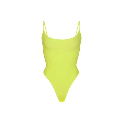 SKIMS FITS EVERYBODY CAMI BODYSUIT Комбинезон Женские DAFFODIL Нарцисс