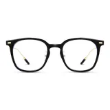 Яркий черный