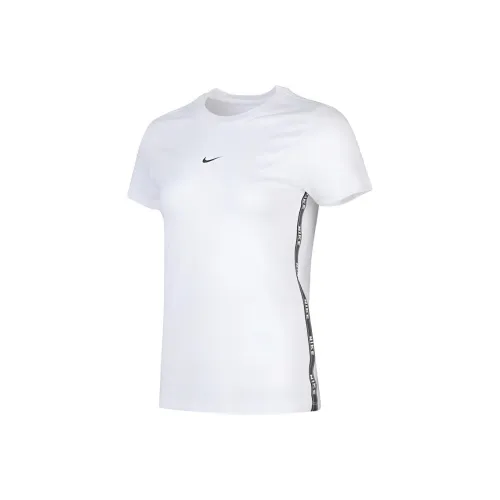 NIKE Белые Женские Футболки