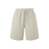 Светло-бежево-жёлтый