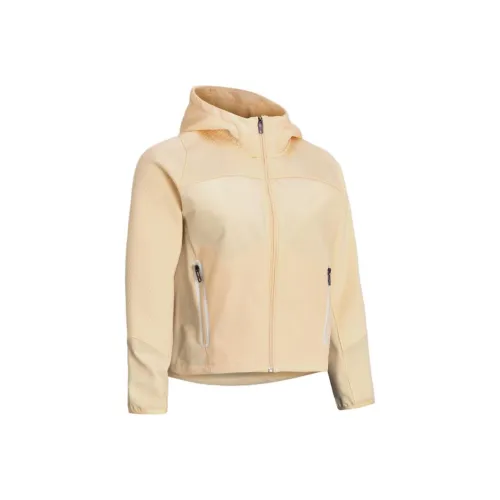 Under Armour Кремовый Пудра Женские Куртки