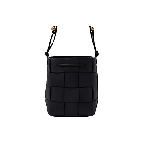 Bottega Veneta Cassette GRAIN LEATHER Ведрообразные сумки Сумки через плечо Сумка через плечо Женская Черная