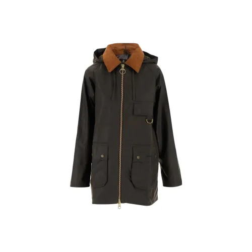BARBOUR Куртки и Пальто Женские Оливково-зеленый