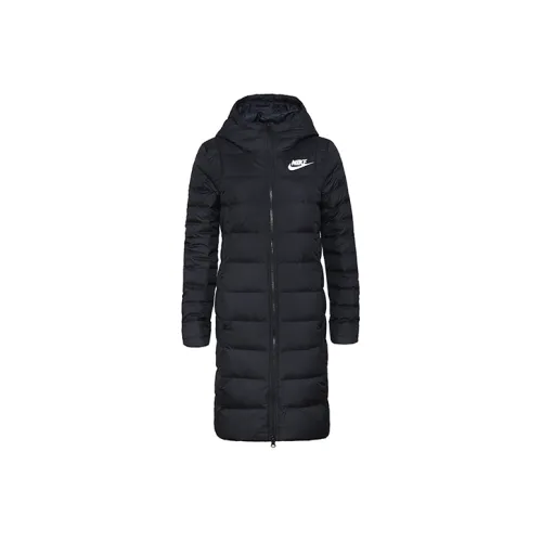 NIKE Черные Женские Пуховики