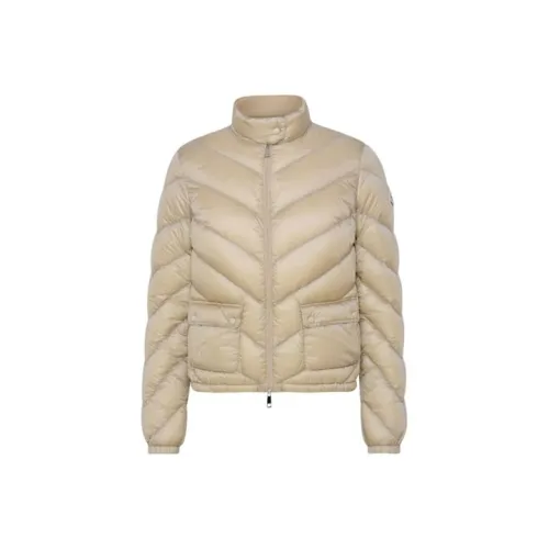 Moncler Светло-янтарные Женские Пуховики