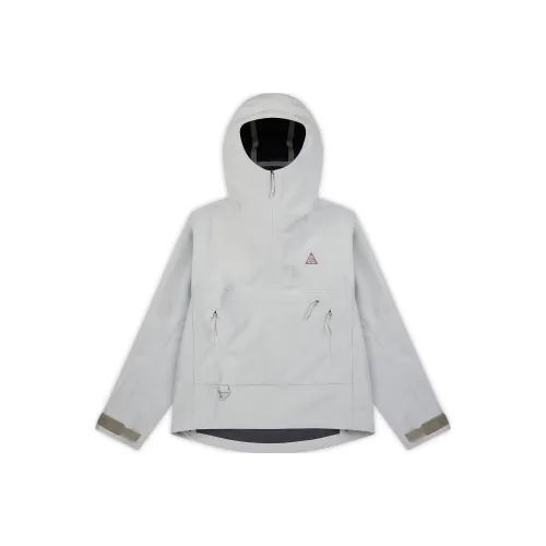 NIKE ACG Белые Женские Куртки