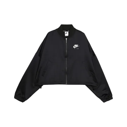 NIKE Черные Женские Куртки