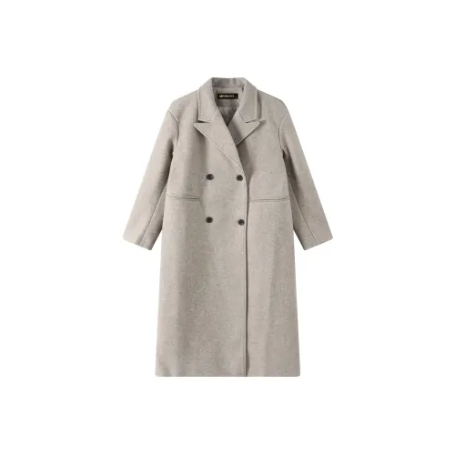 MRR CO. Куртки и пальто женские хаки