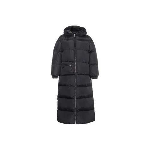PRADA Черные Женские Пуховики