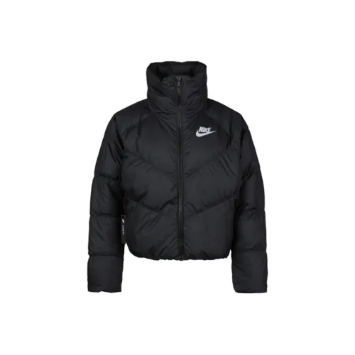 NIKE Женские пуховики
