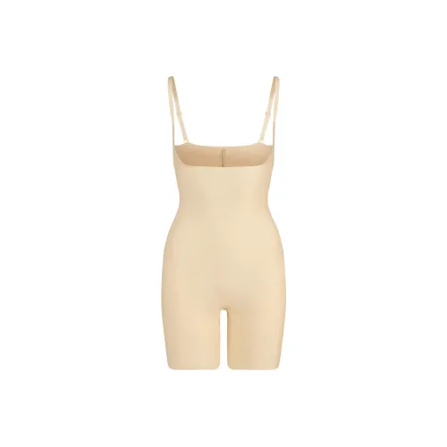 SKIMS Центральная часть Ядерный SCULPT Открыто Верхний обхват груди MID Бедро BODYSUIT Комбинезон Женские Песочный Colored Песочный