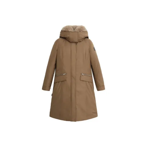 WOOLRICH Однотонный с капюшоном средний пуховик женский коричневый