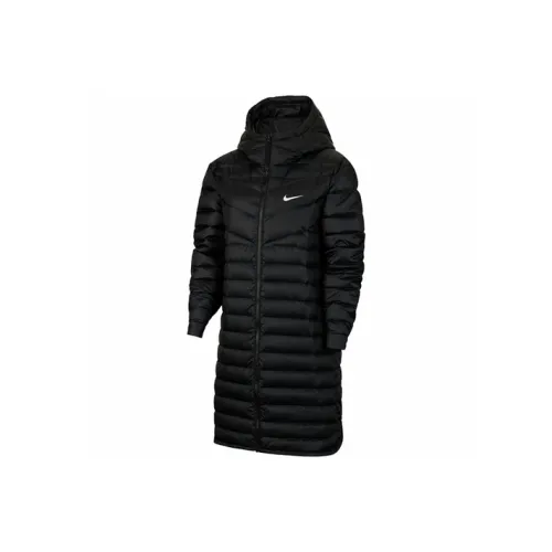 NIKE Черные Женские Пуховики