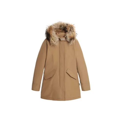 WOOLRICH Коричневый Женские Пуховики