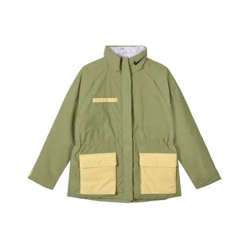 Nike Куртка Женская Outdoor Зеленая