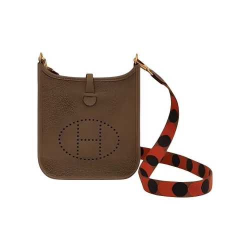 HERMES Evelyne Standard Женские Weimaraner Бежевый