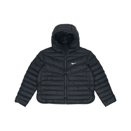 NIKE Черные Женские Пуховики