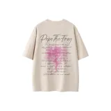 Светлый бежево-абрикосовый.